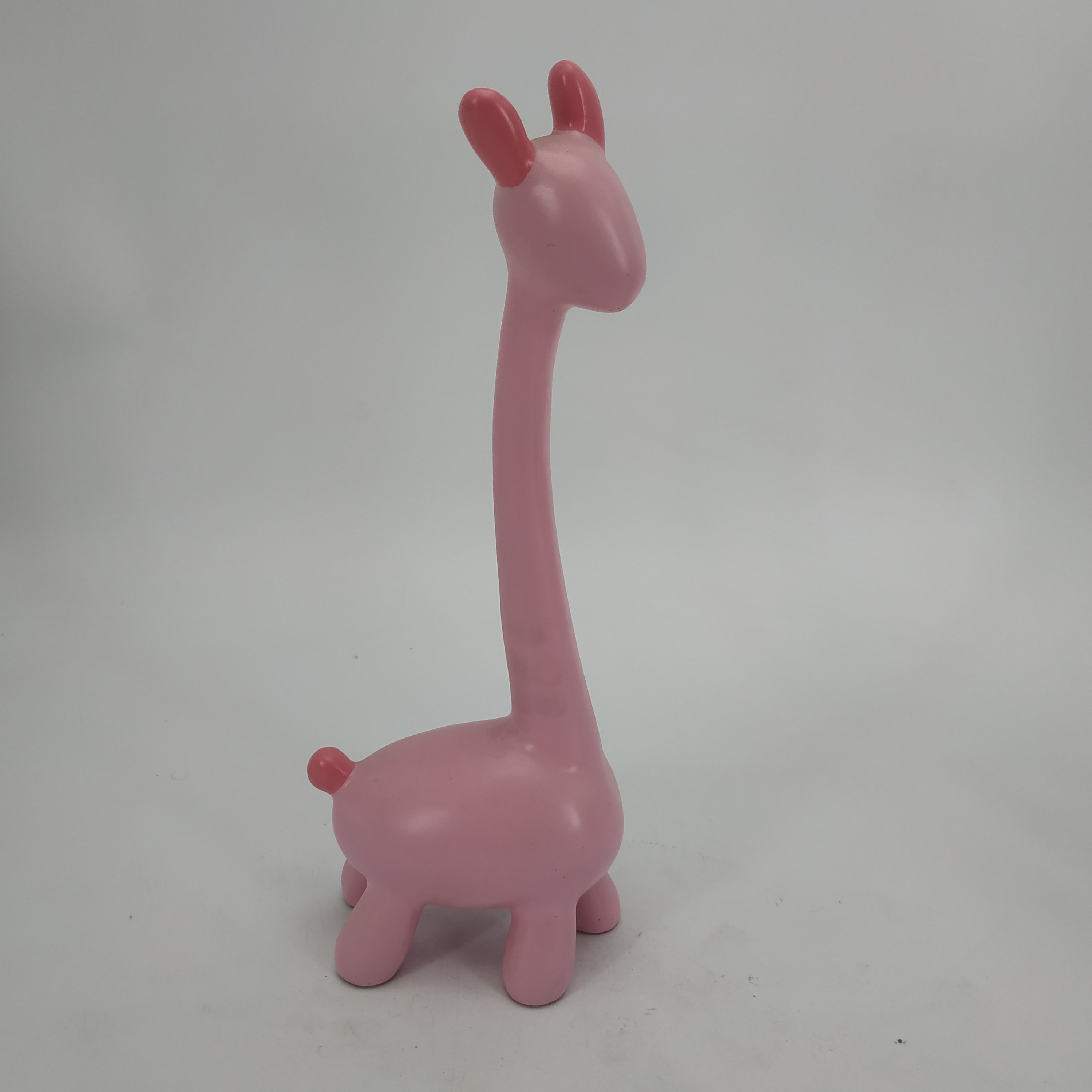 環境に優しいカスタムメイドのウェルカムホーム装飾用漫画風鹿像 - Crafting Resin のレビューと価格